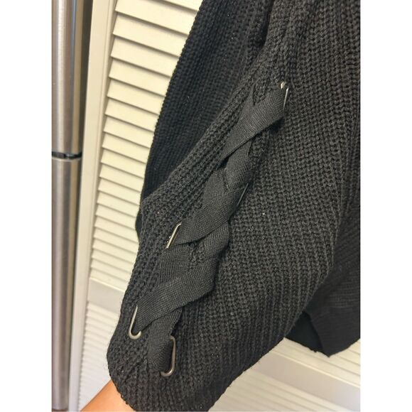 Absolutely Famous Macy's NWT Chunky Knit Tye Black Sweater, Size Small, MP $50 - Picture 5 of 8